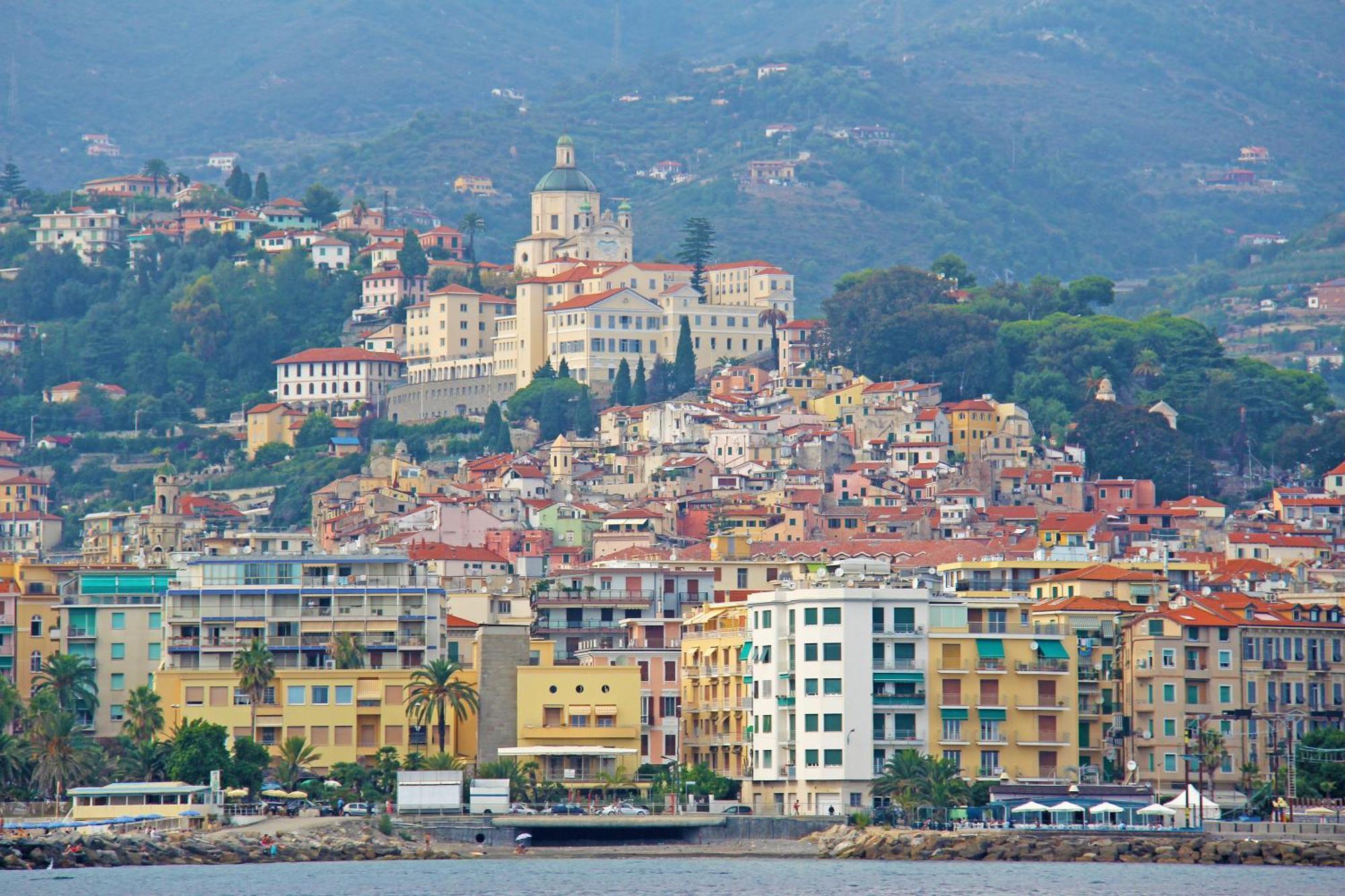 Casa Felice - Happy Rentals Sanremo Exterior photo
